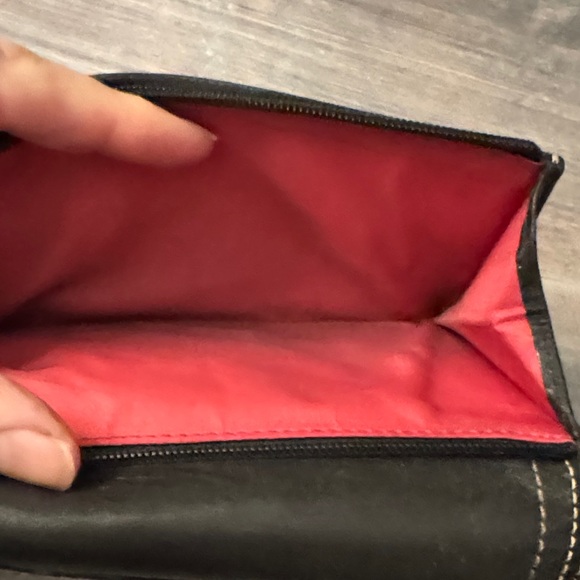 Vintage Coach Legacy Wallet Black Leather With Gold Hardware - Picture 7 of 8